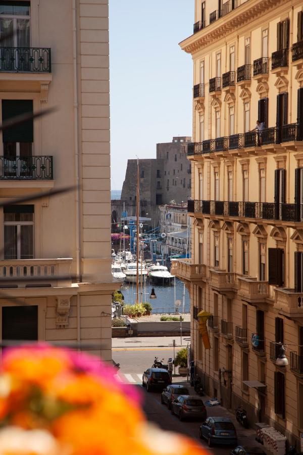Sea Glimpse Studio - Santa Lucia Napoli Exterior foto